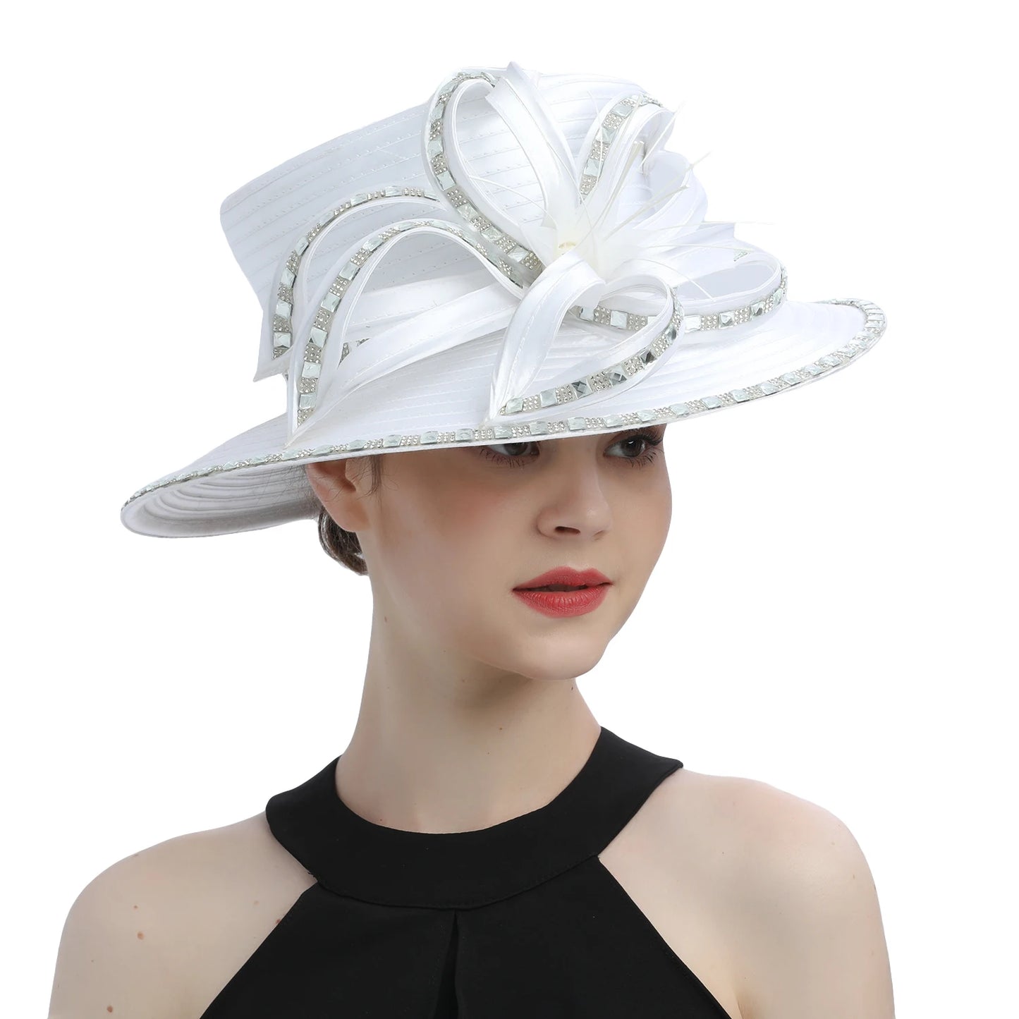 Deluxe White Fascinator – Satin Flower Top Hat with Chains
