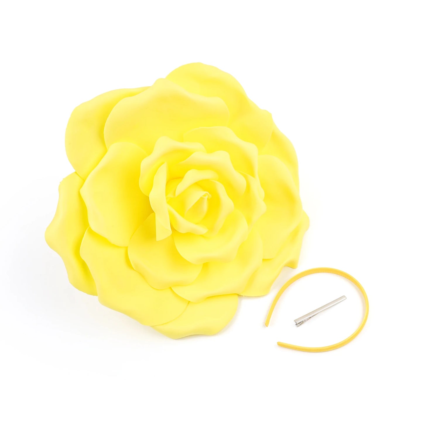 Elegant Foam and Feather Fascinator Hat – Timeless Headpiece