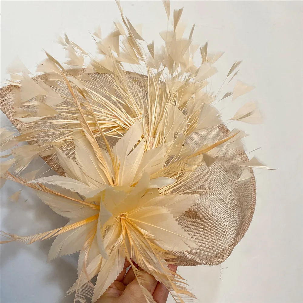 Elegant Wedding Fascinator Hat – Vintage Feather Headdress for Women