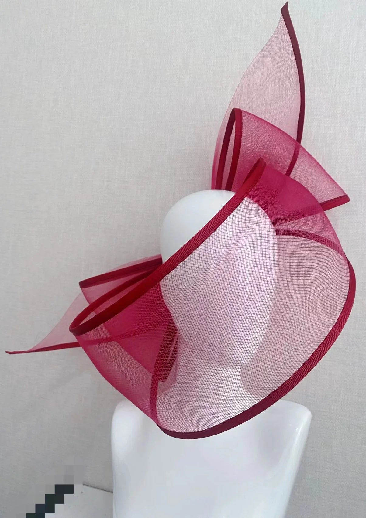 Elegant Vintage and Luxury Designer Fascinator