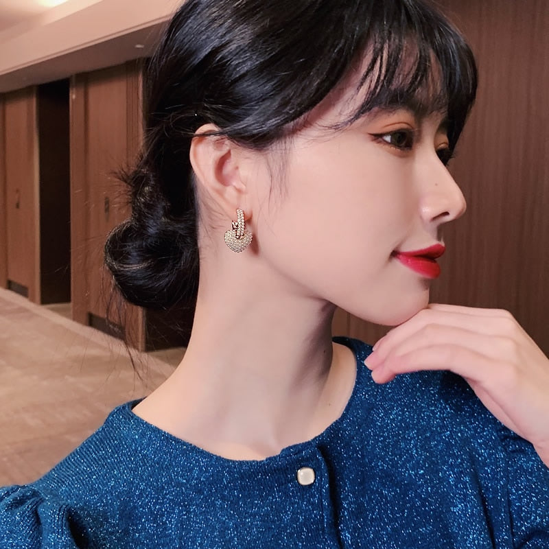 Celebrity Style Pearl Peach Heart Love Dangle Earrings