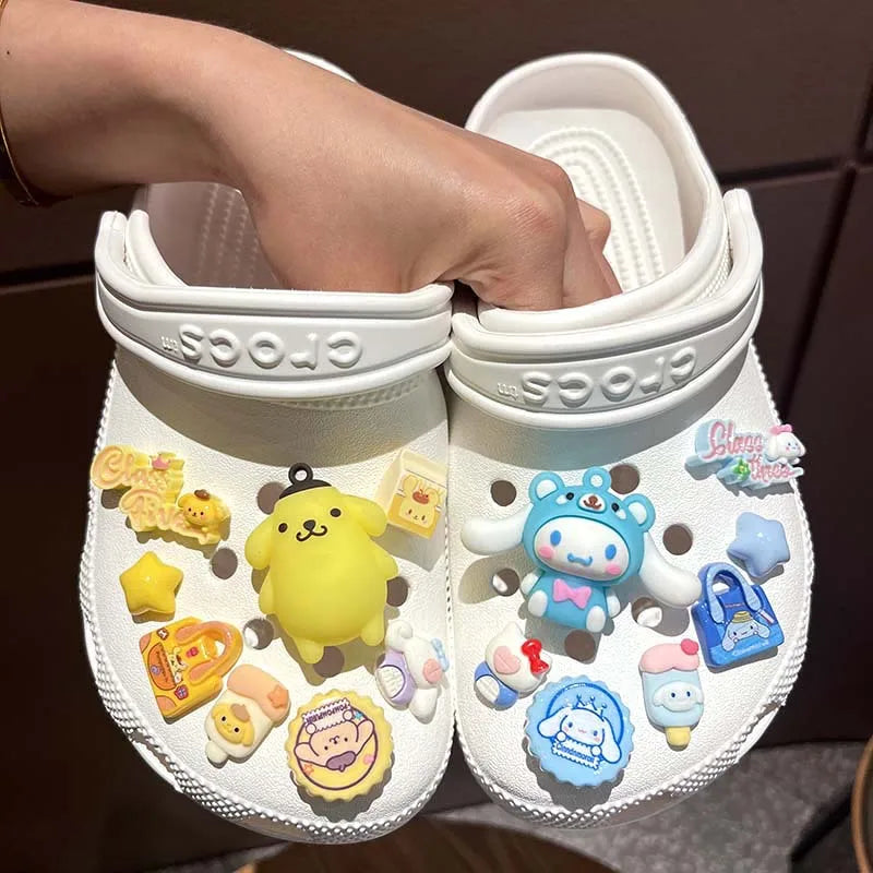 New Sanrio Kuromi LED Accessories Shoe, Charms Buckle Set Cartoon Cinnamoroll Melody Pochacco Kawaii DIY Charm Gift, 7-8Pcs/Set