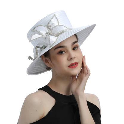 Deluxe White Fascinator – Satin Flower Top Hat with Chains