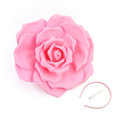 Elegant Foam and Feather Fascinator Hat – Timeless Headpiece