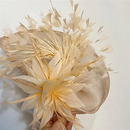 Elegant Wedding Fascinator Hat – Vintage Feather Headdress for Women
