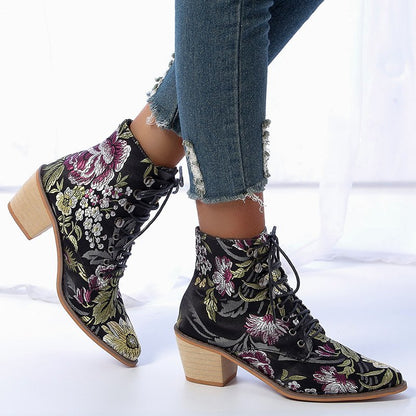 Retro Women Boots Embroider Ethnic Ankle Boots Lace Up Pointed Toe Flat Heel Shoes