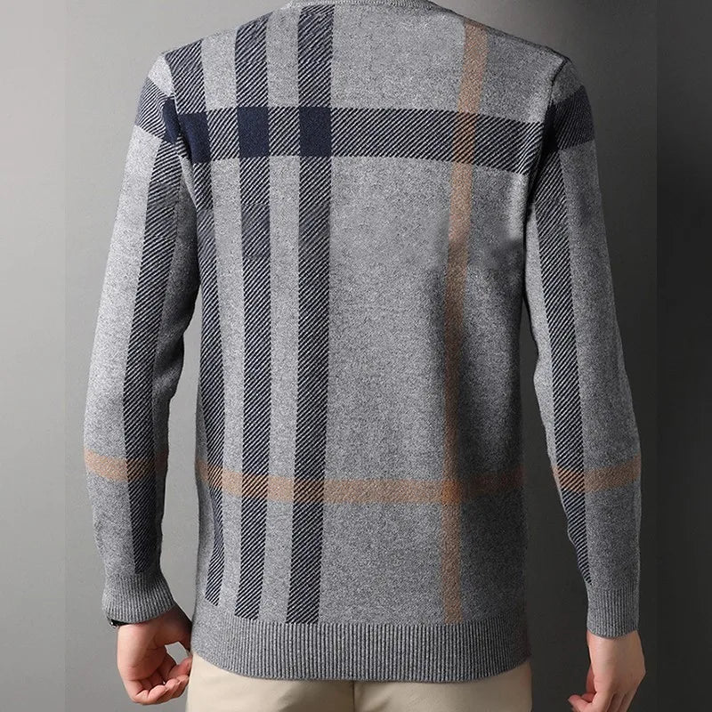 Men's Classic Plaid Wool Knit Sweater - Long Sleeve Pullover