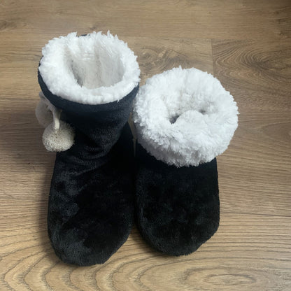 Indoor Shoes Boots Fur Ball Contton Plush Anti Skid Grip Sole Home Fluffy Female Shoes