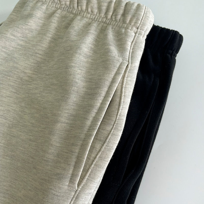 New 1977 Oversize Essentials Pants