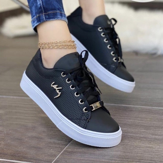 Sneakers Casual Sport Shoes PU Leather Metal Decor Lace up Sneakers